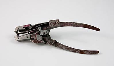 Engineering model of an automatic wire stripper emerged at the end of the 1970s.